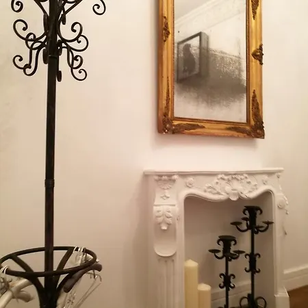 Purple Dog Aparthotel 4*