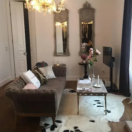 Апарт-отель Purple Dog Леон