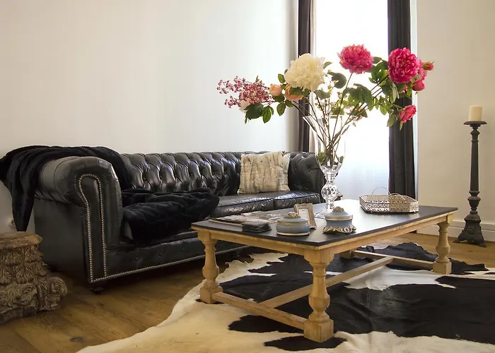 Purple Dog Aparthotel León