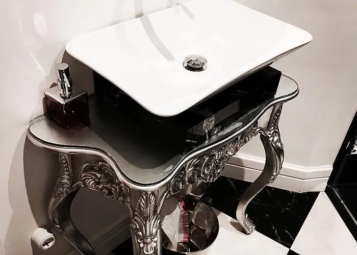 Aparthotel Purple Dog 4*