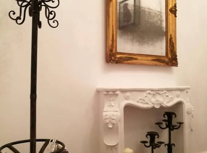 Purple Dog Aparthotel 4*